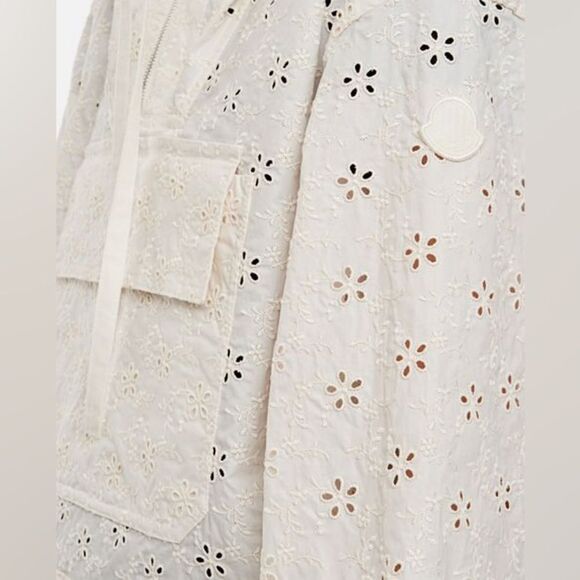 NWT Moncler Ladies Natural Asnen Broderie Anglaise Jacket with a little defect - Picture 5 of 15